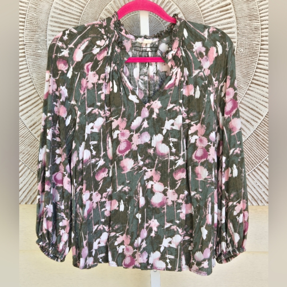 Caslon Floral Long Sleeve Rayon Blouse Top Sz Small Pink, Green, White